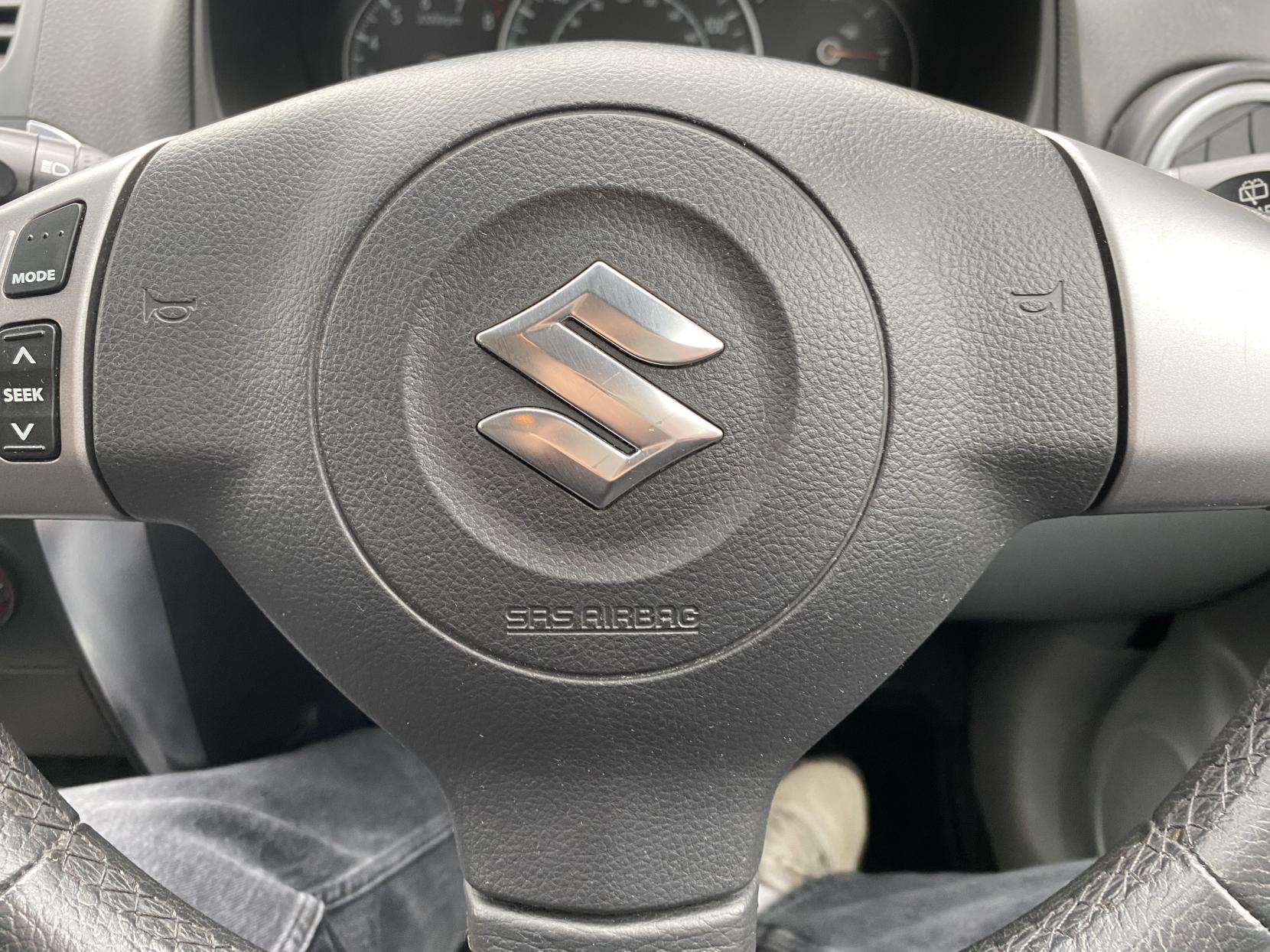 Suzuki SX4 1.6 16V GLX SUV 5dr Petrol Manual Euro 4 (106 ps)