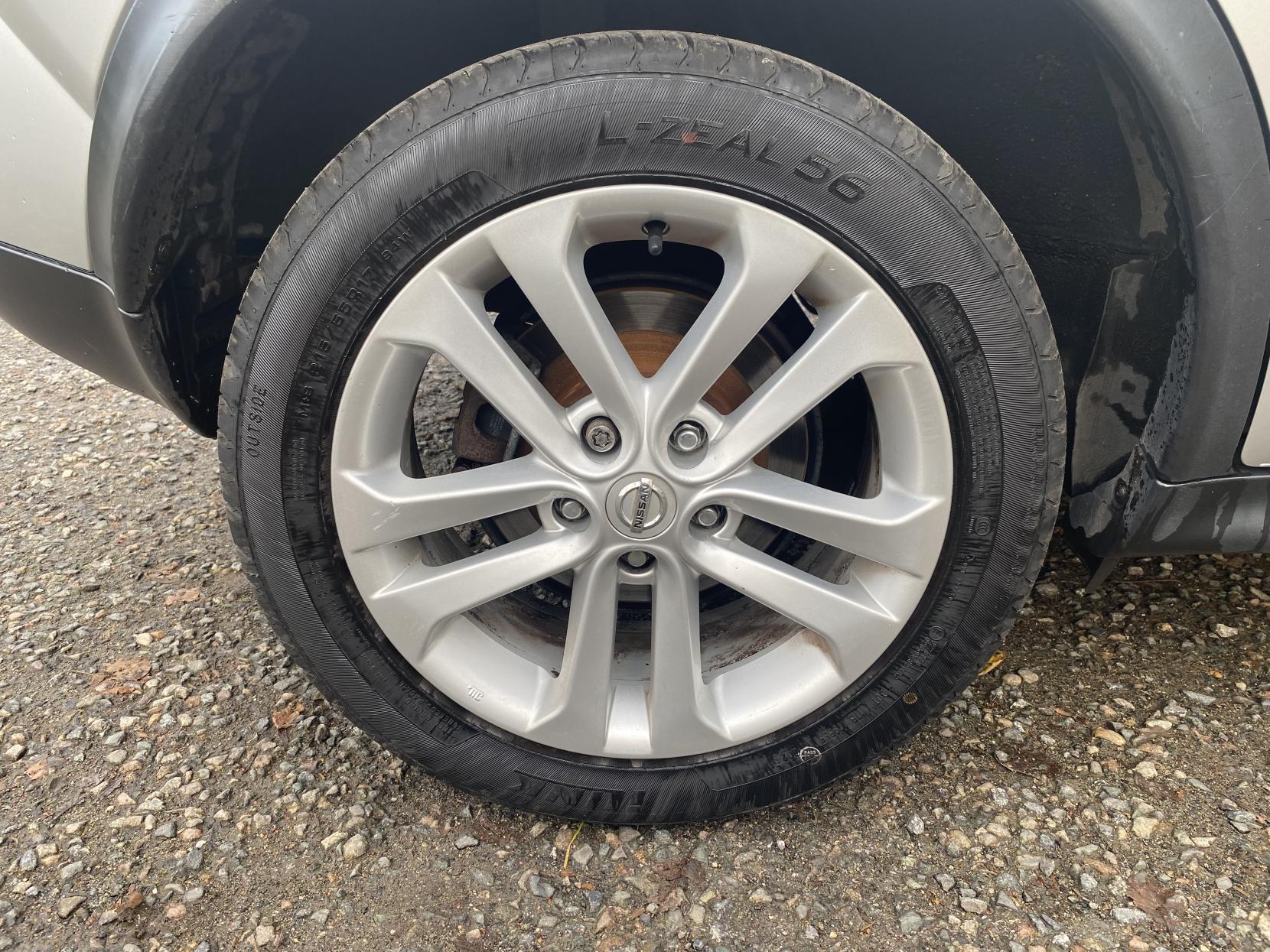 Nissan Juke 1.6 Visia SUV 5dr Petrol Manual Euro 5 (117 ps)