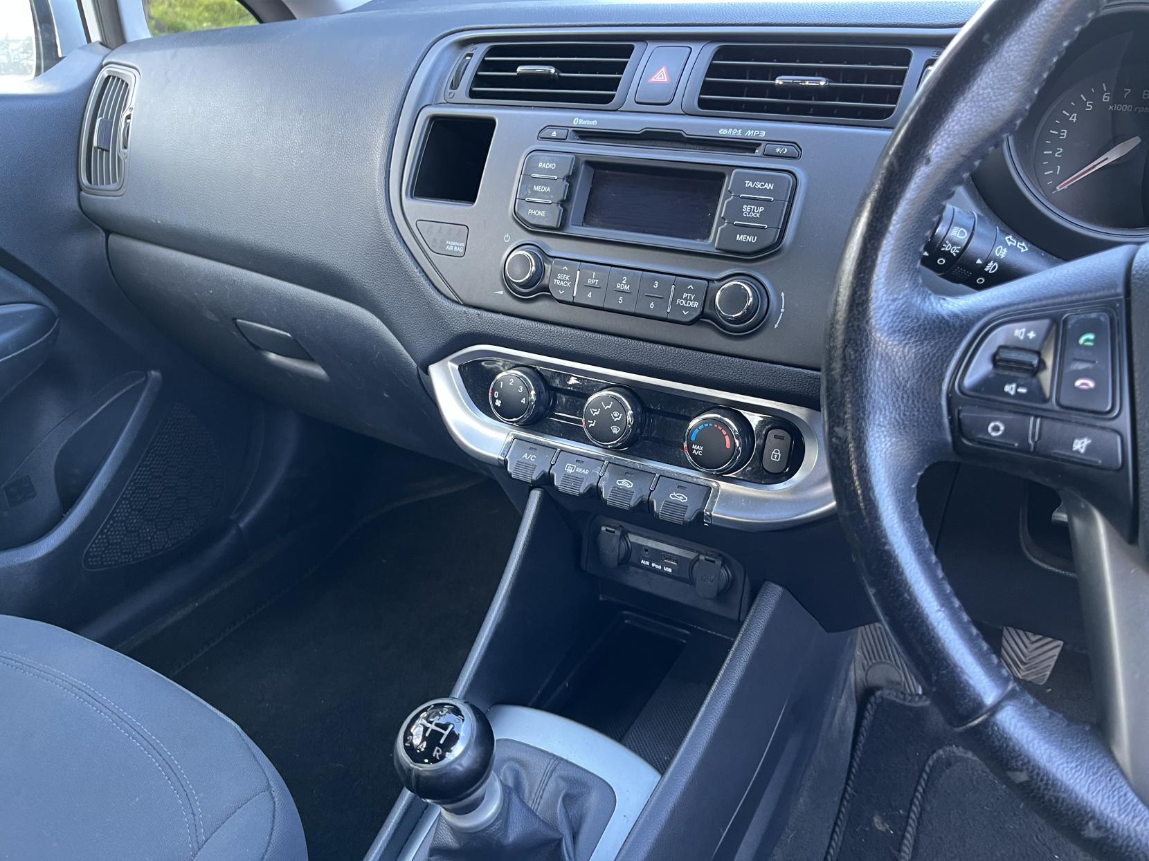 Kia Rio 1.25 2 Hatchback 3dr Petrol Manual Euro 5 (84 bhp)