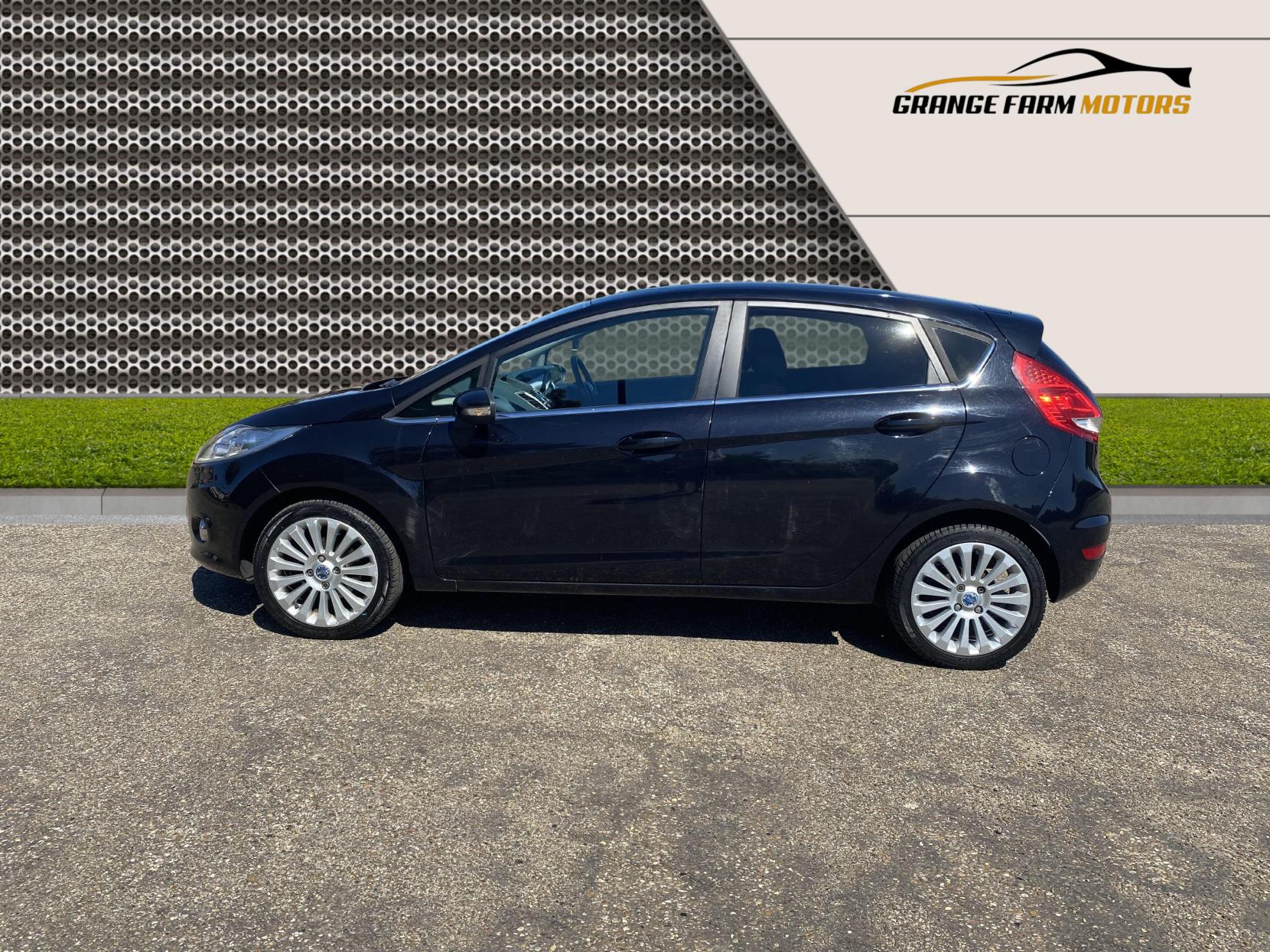 Ford Fiesta 1.6 Titanium Hatchback 5dr Petrol Manual (134 g/km, 118 bhp)