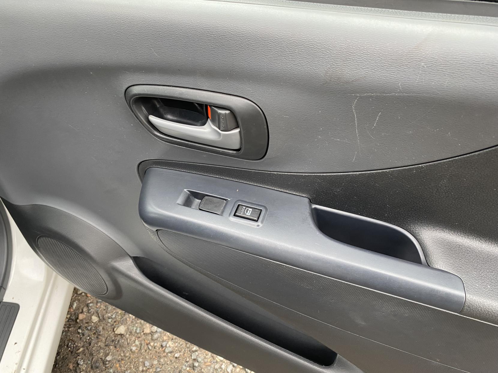 Suzuki Alto 1.0 12V SZ Hatchback 5dr Petrol Manual Euro 5 (68 ps)