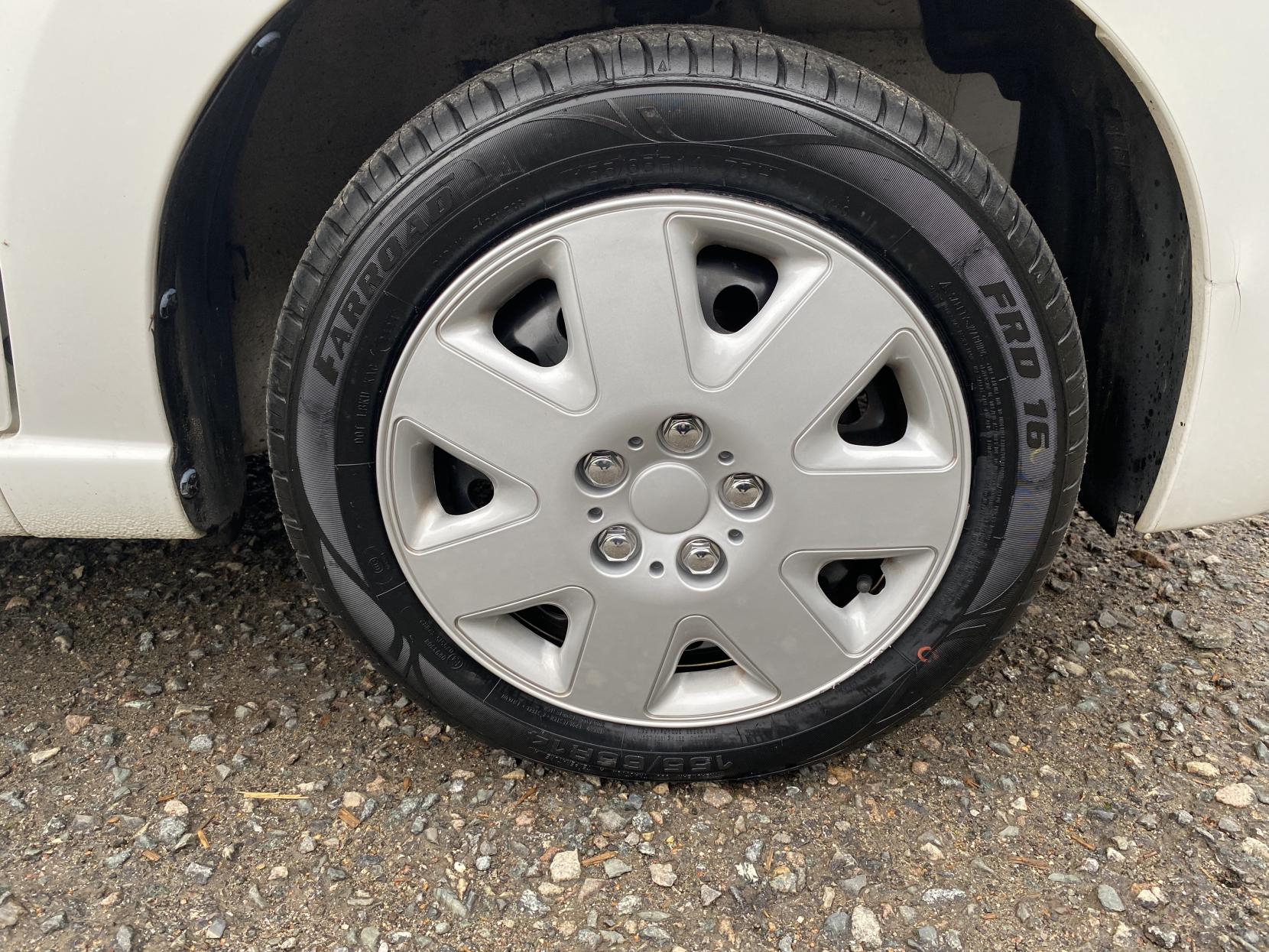 Suzuki Alto 1.0 12V SZ Hatchback 5dr Petrol Manual Euro 5 (68 ps)