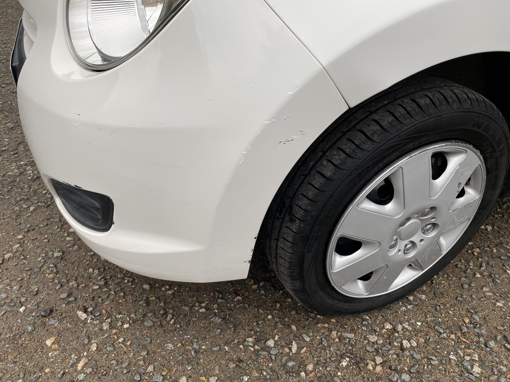 Suzuki Alto 1.0 12V SZ Hatchback 5dr Petrol Manual Euro 5 (68 ps)