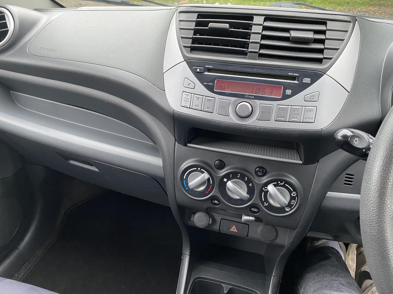 Suzuki Alto 1.0 12V SZ Hatchback 5dr Petrol Manual Euro 5 (68 ps)