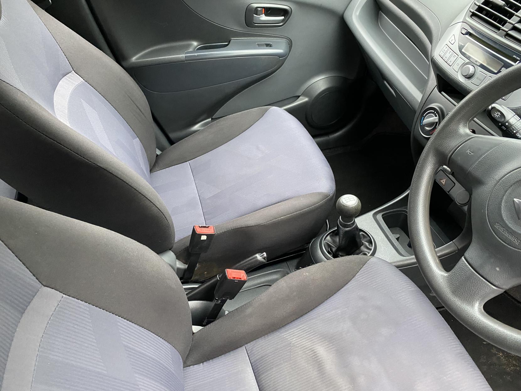 Suzuki Alto 1.0 12V SZ Hatchback 5dr Petrol Manual Euro 5 (68 ps)