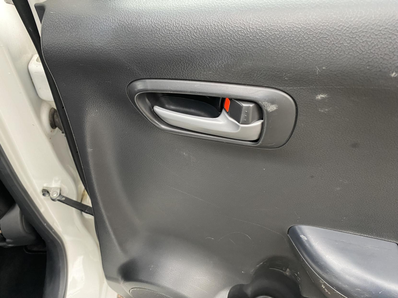 Suzuki Alto 1.0 12V SZ Hatchback 5dr Petrol Manual Euro 5 (68 ps)