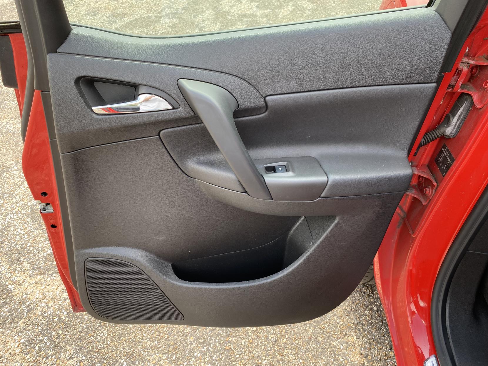 Vauxhall Meriva 1.4i Tech Line MPV 5dr Petrol Manual Euro 6 (100 ps)