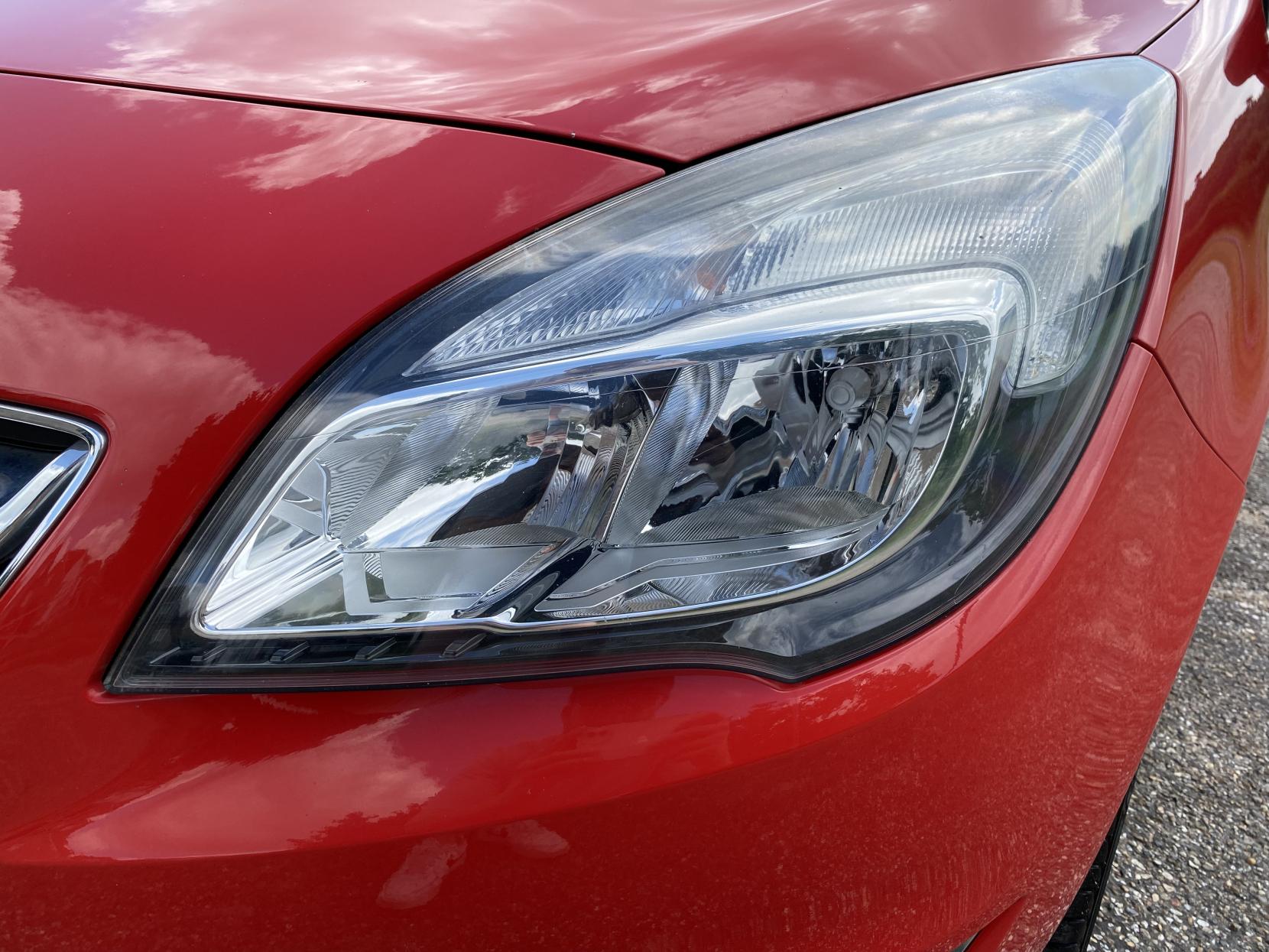 Vauxhall Meriva 1.4i Tech Line MPV 5dr Petrol Manual Euro 6 (100 ps)