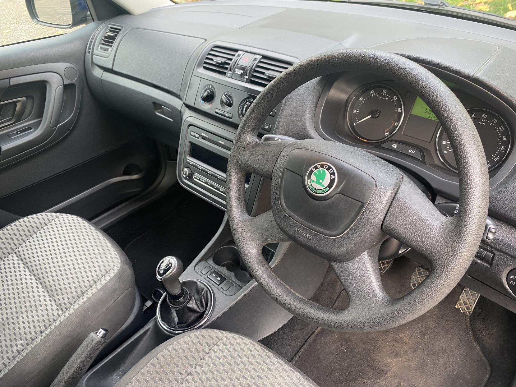 Skoda Fabia 1.2 SE Hatchback 5dr Petrol Manual Euro 5 (69 ps)