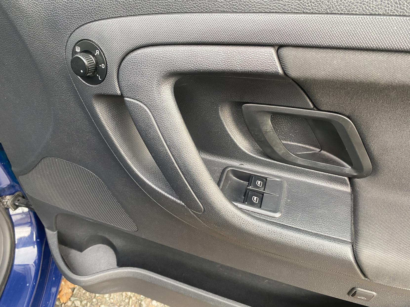 Skoda Fabia 1.2 SE Hatchback 5dr Petrol Manual Euro 5 (69 ps)