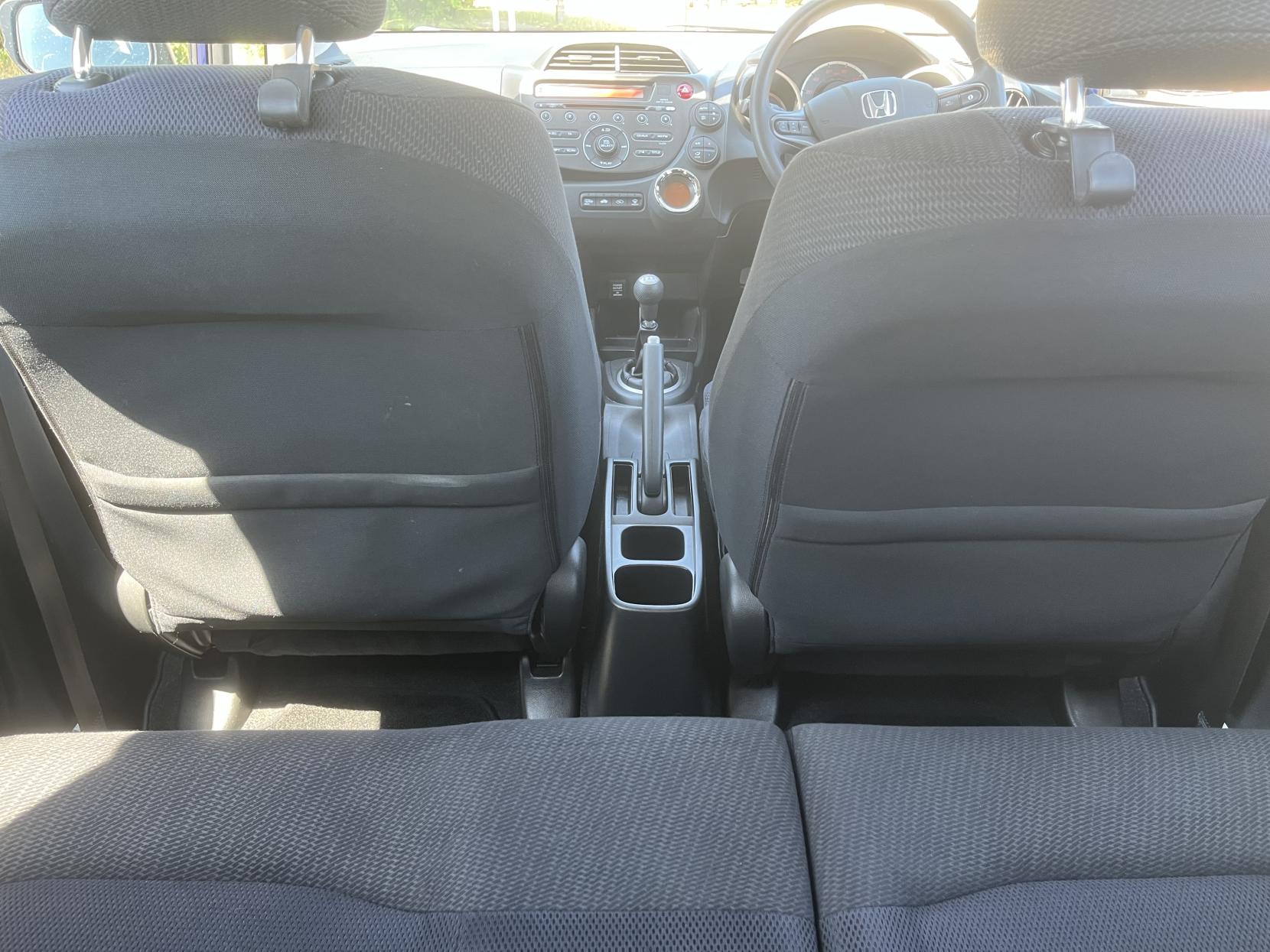 Honda Jazz 1.4 i-VTEC ES Hatchback 5dr Petrol Manual Euro 5 (99 ps)