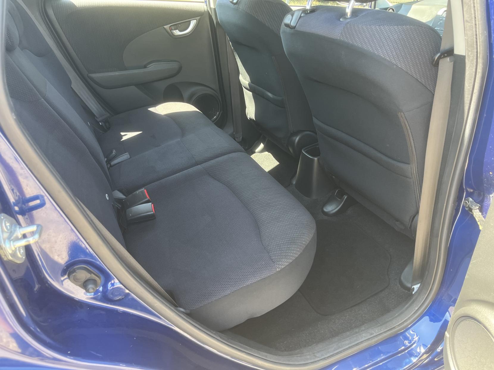 Honda Jazz 1.4 i-VTEC ES Hatchback 5dr Petrol Manual Euro 5 (99 ps)