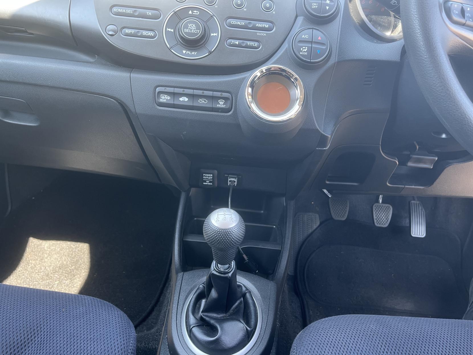 Honda Jazz 1.4 i-VTEC ES Hatchback 5dr Petrol Manual Euro 5 (99 ps)