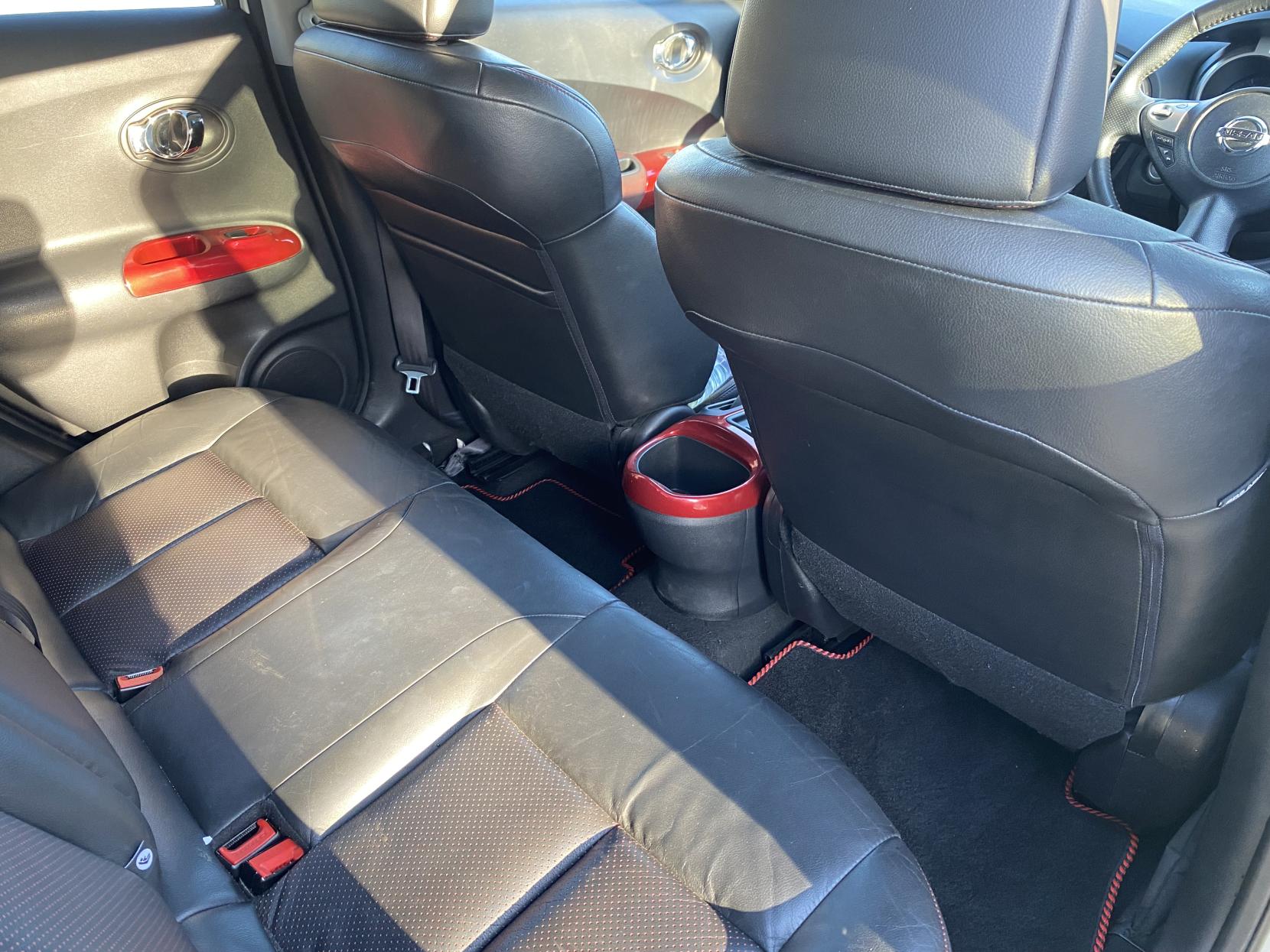 Nissan Juke 1.6 Tekna SUV 5dr Petrol Manual Euro 5 (s/s) (117 ps)