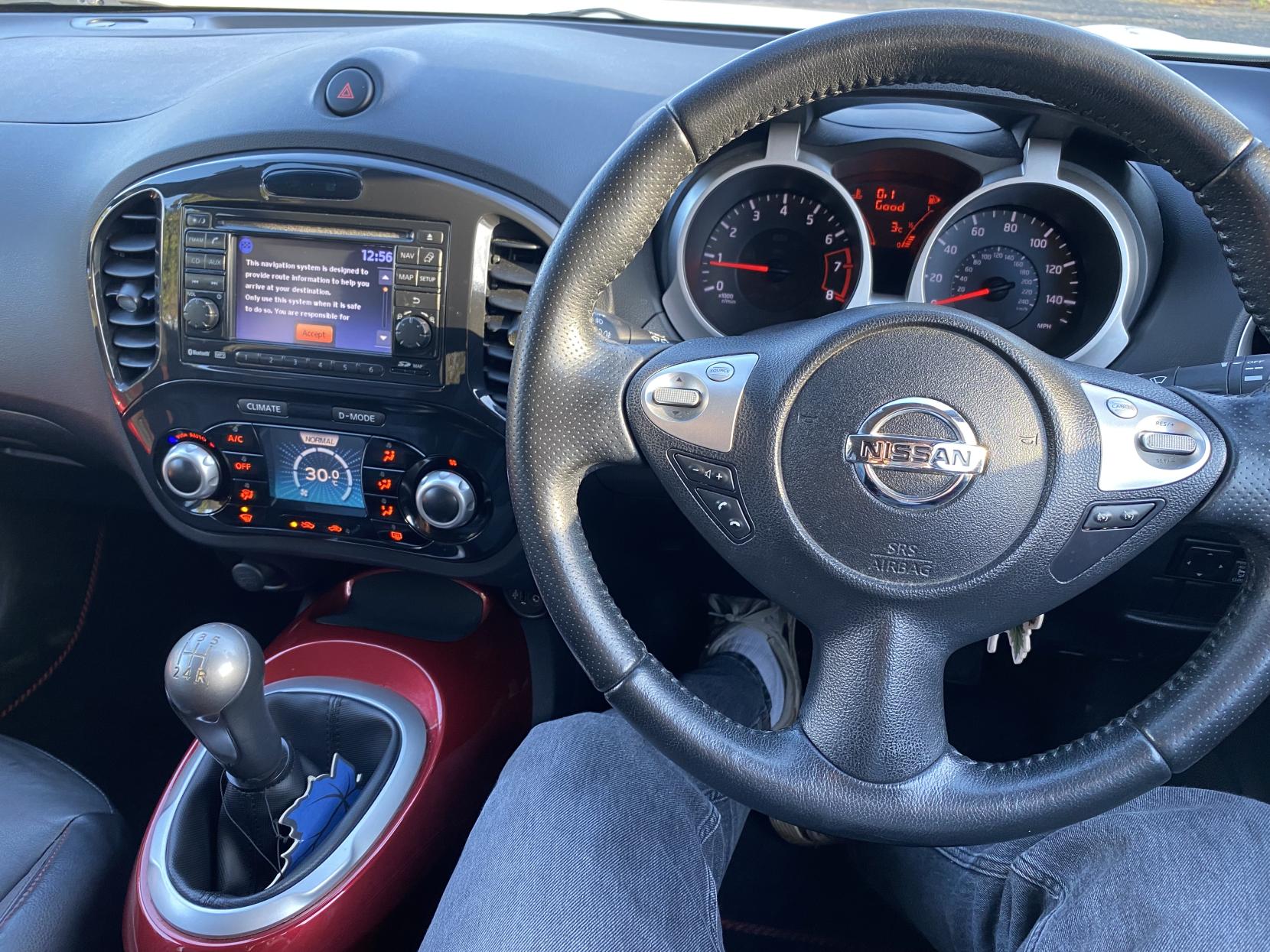 Nissan Juke 1.6 Tekna SUV 5dr Petrol Manual Euro 5 (s/s) (117 ps)