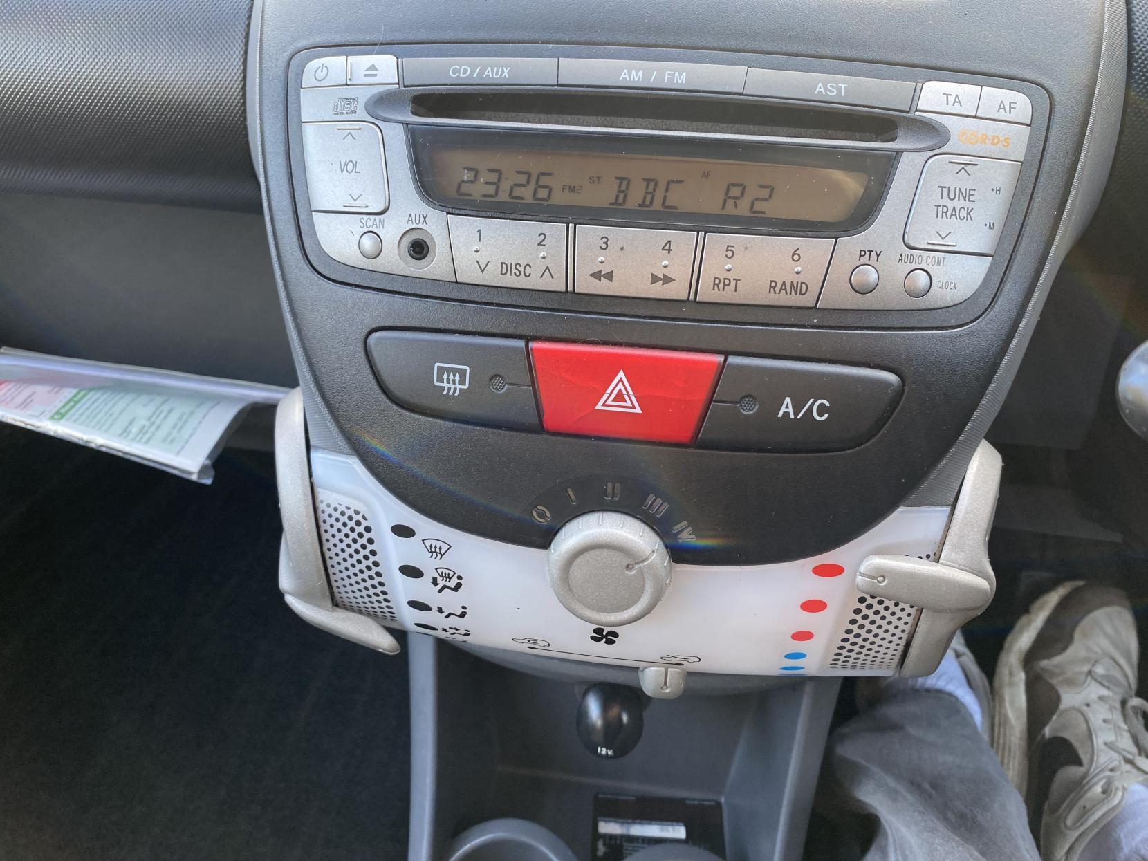 Citroen C1 1.0i VTR+ Hatchback 5dr Petrol Manual Euro 5 (68 ps)