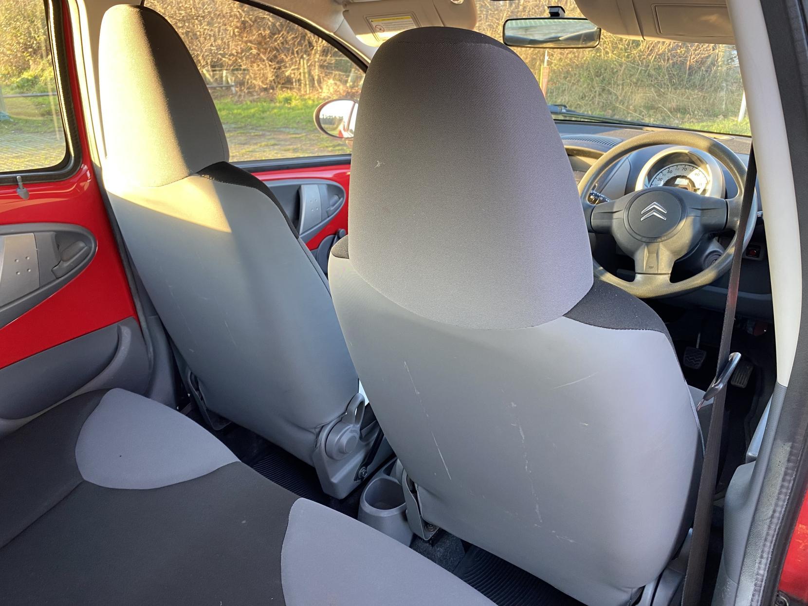 Citroen C1 1.0i VT Hatchback 5dr Petrol Manual Euro 4 (68 ps)