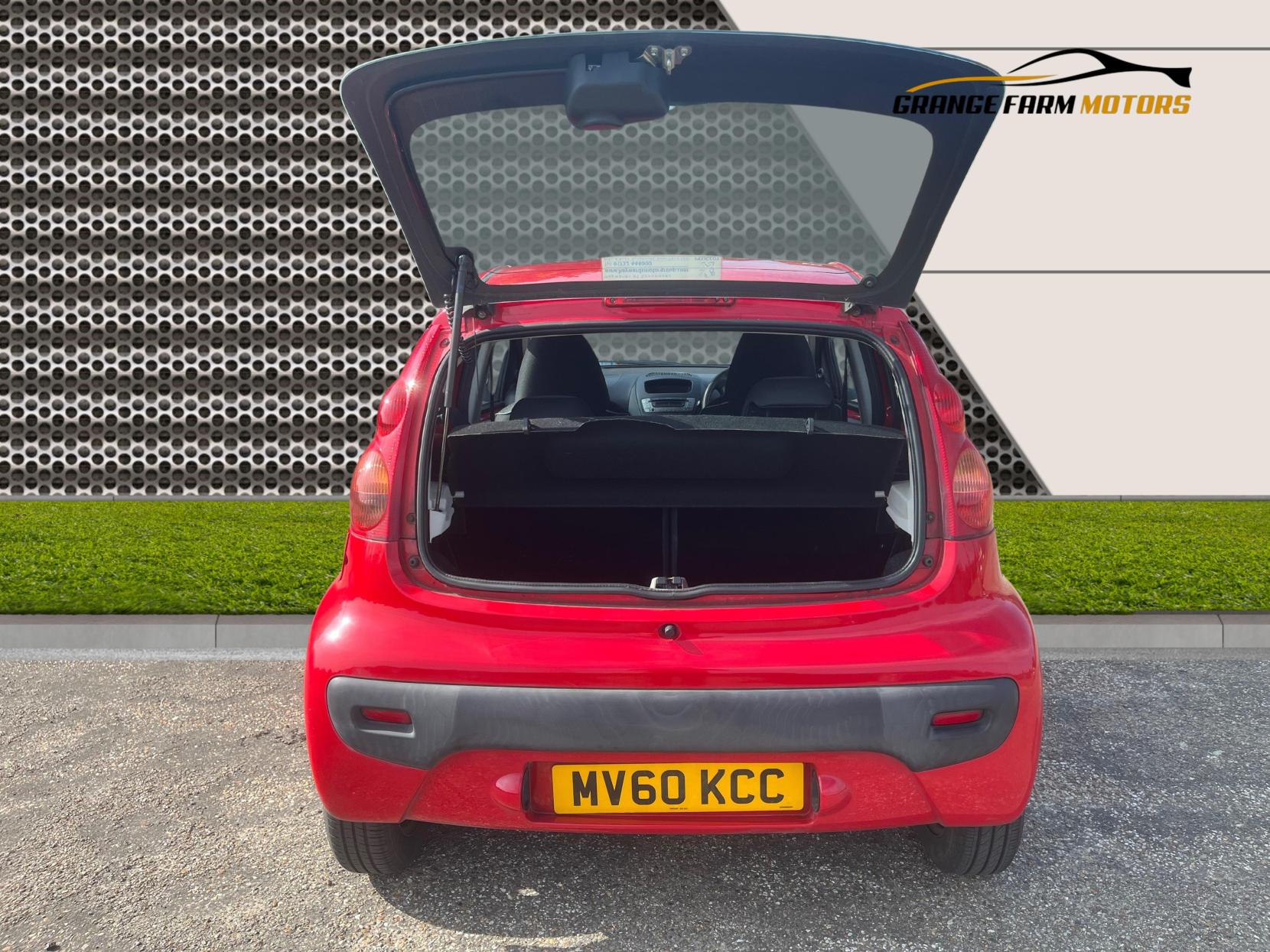 Peugeot 107 1.0 12V Urban Hatchback 5dr Petrol Manual Euro 4 (68 ps)