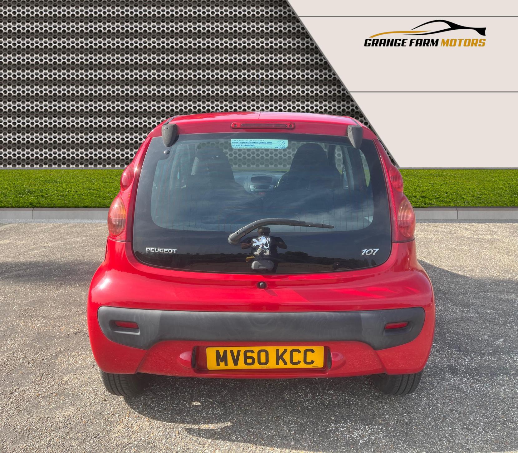 Peugeot 107 1.0 12V Urban Hatchback 5dr Petrol Manual Euro 4 (68 ps)