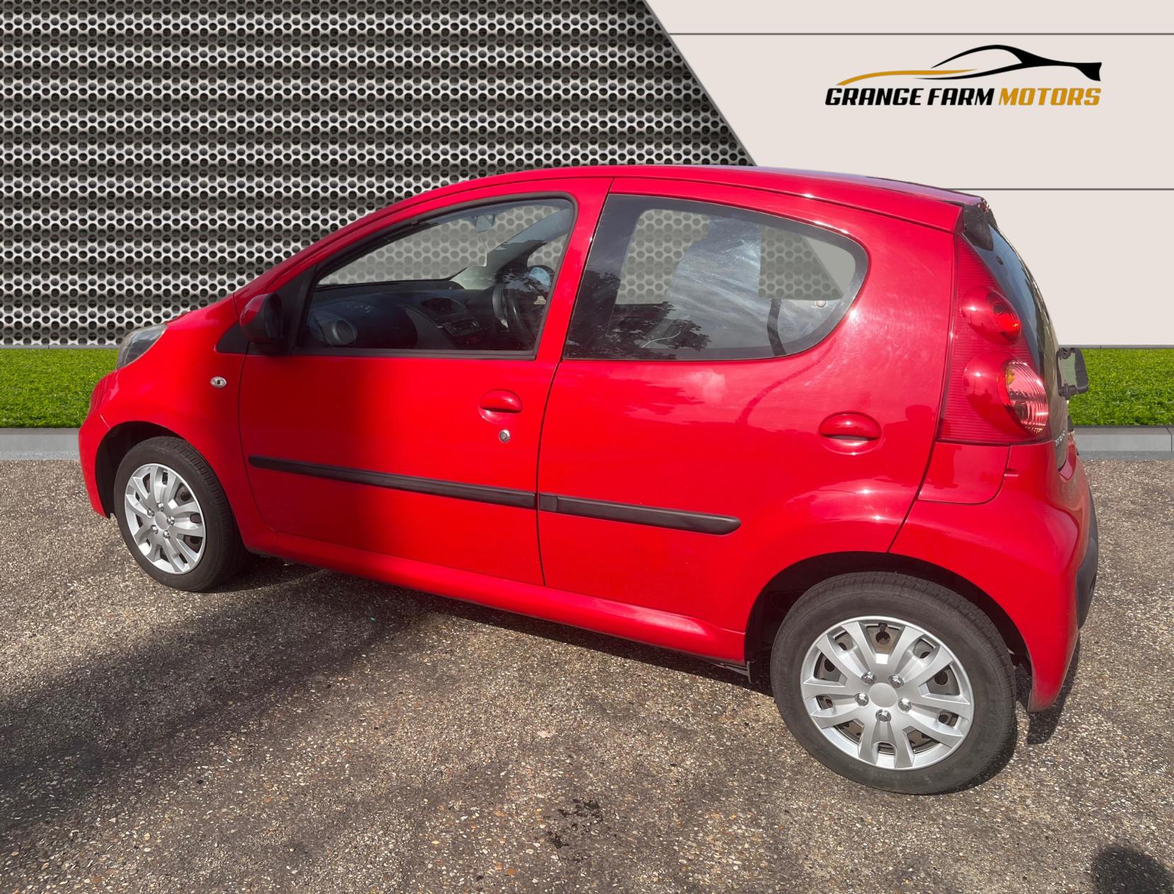 Peugeot 107 1.0 12V Urban Hatchback 5dr Petrol Manual Euro 4 (68 ps)