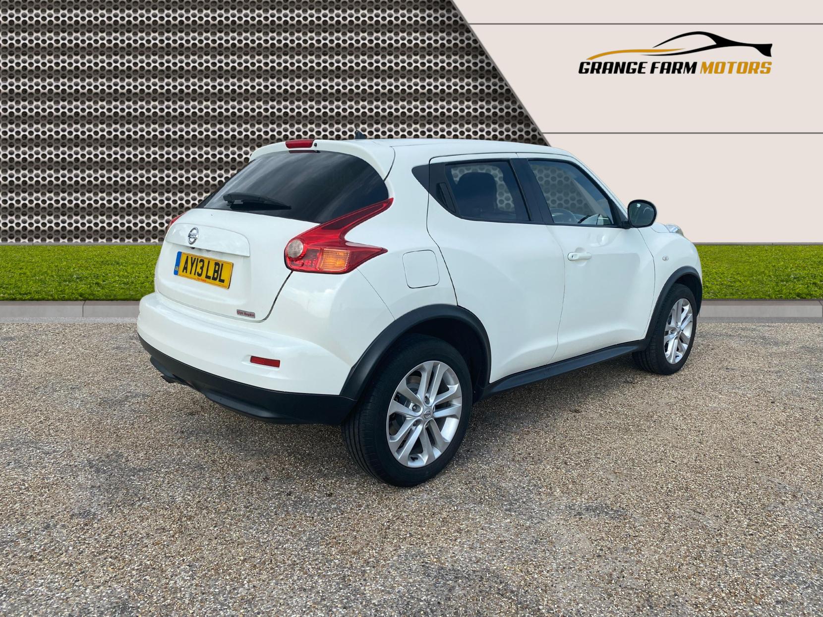Nissan Juke 1.6 Acenta Premium SUV 5dr Petrol Manual Euro 5 (s/s) (117 ps)