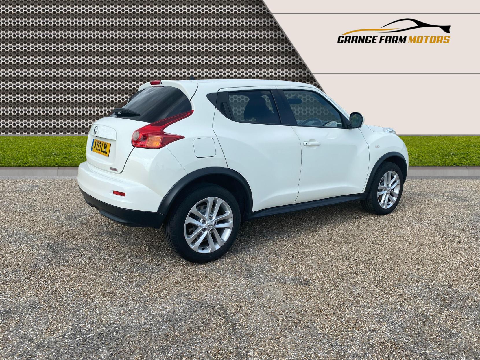 Nissan Juke 1.6 Acenta Premium SUV 5dr Petrol Manual Euro 5 (s/s) (117 ps)