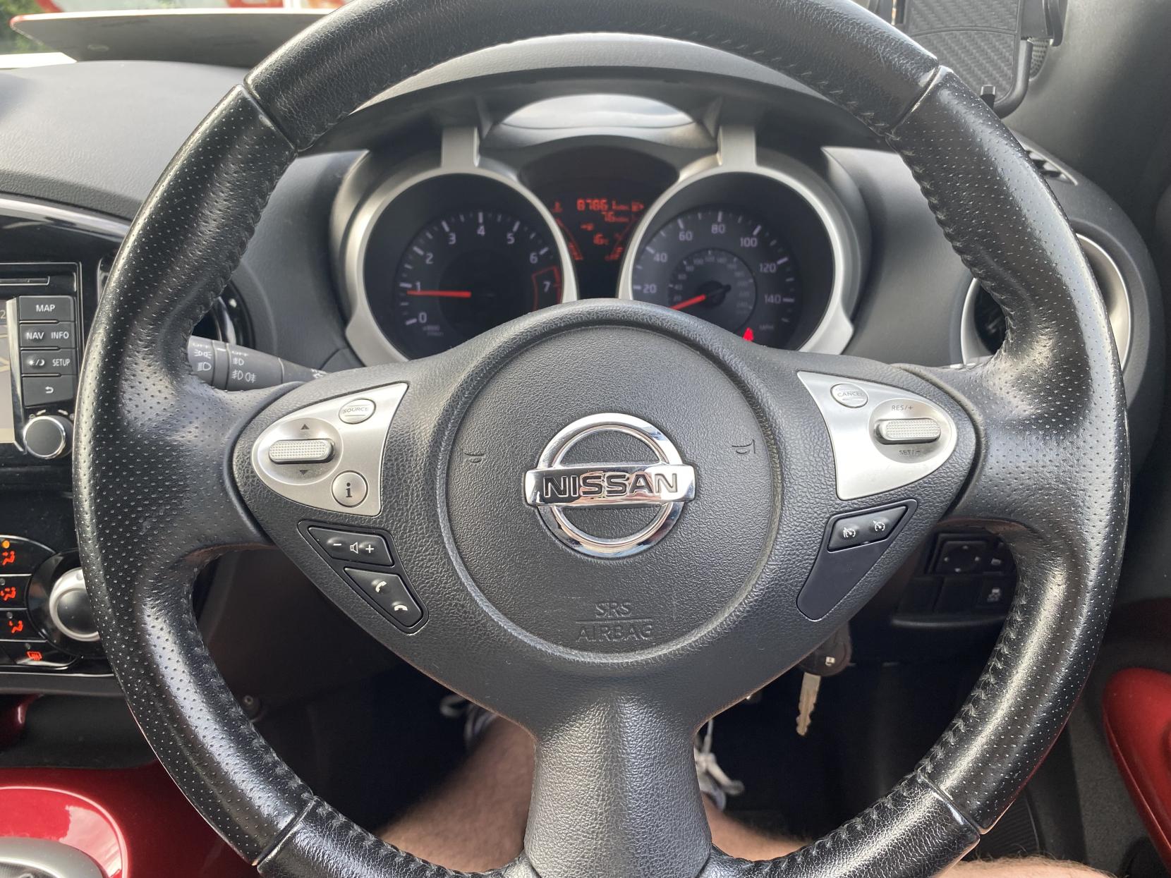 Nissan Juke 1.6 Acenta Premium SUV 5dr Petrol Manual Euro 5 (s/s) (117 ps)