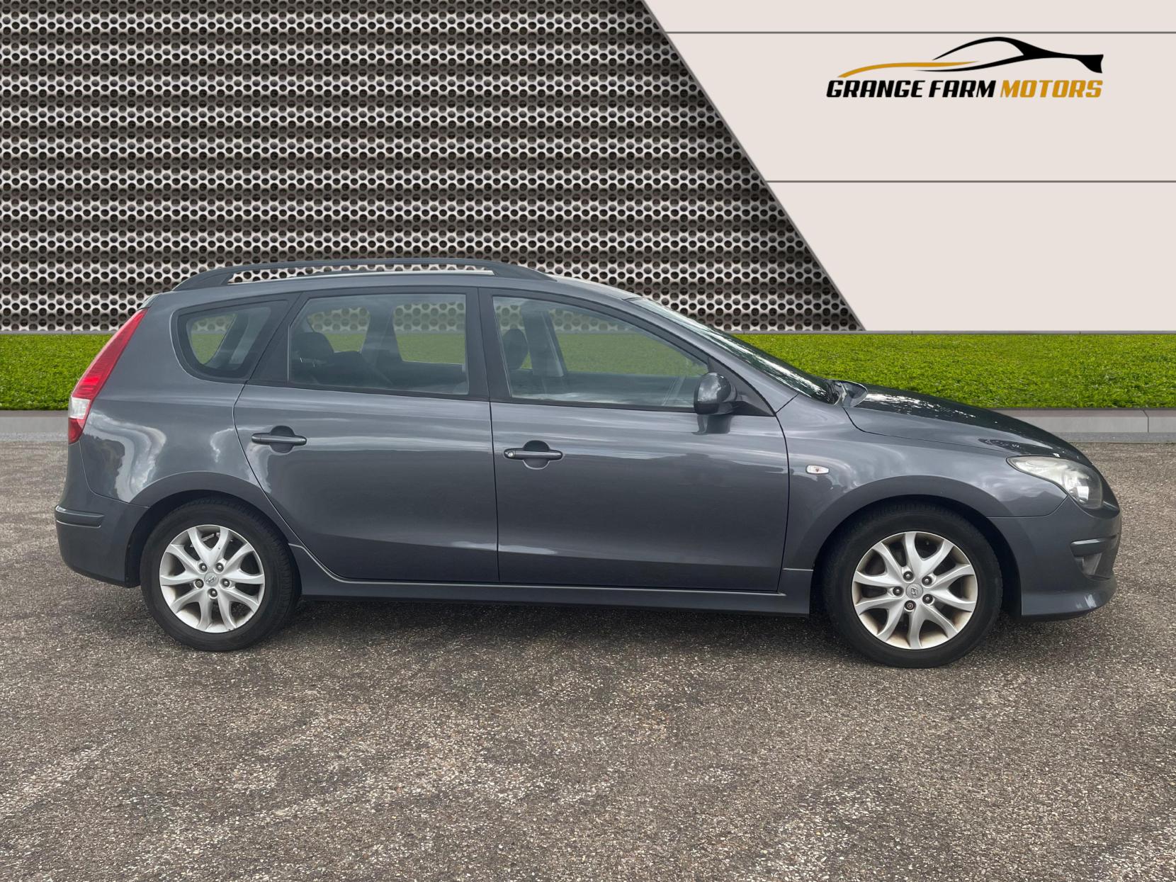 Hyundai i30 1.6 Comfort Estate 5dr Petrol Manual Euro 4 (124 bhp)