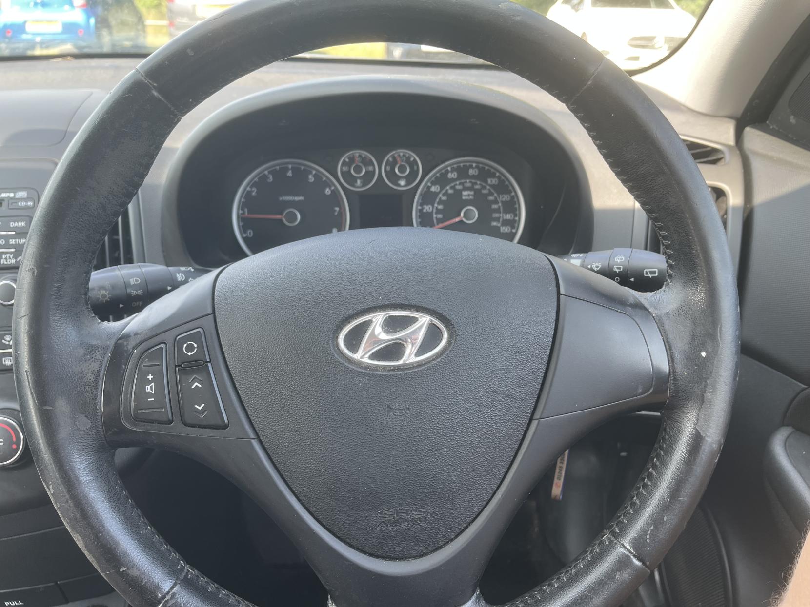 Hyundai i30 1.6 Comfort Estate 5dr Petrol Manual Euro 4 (124 bhp)