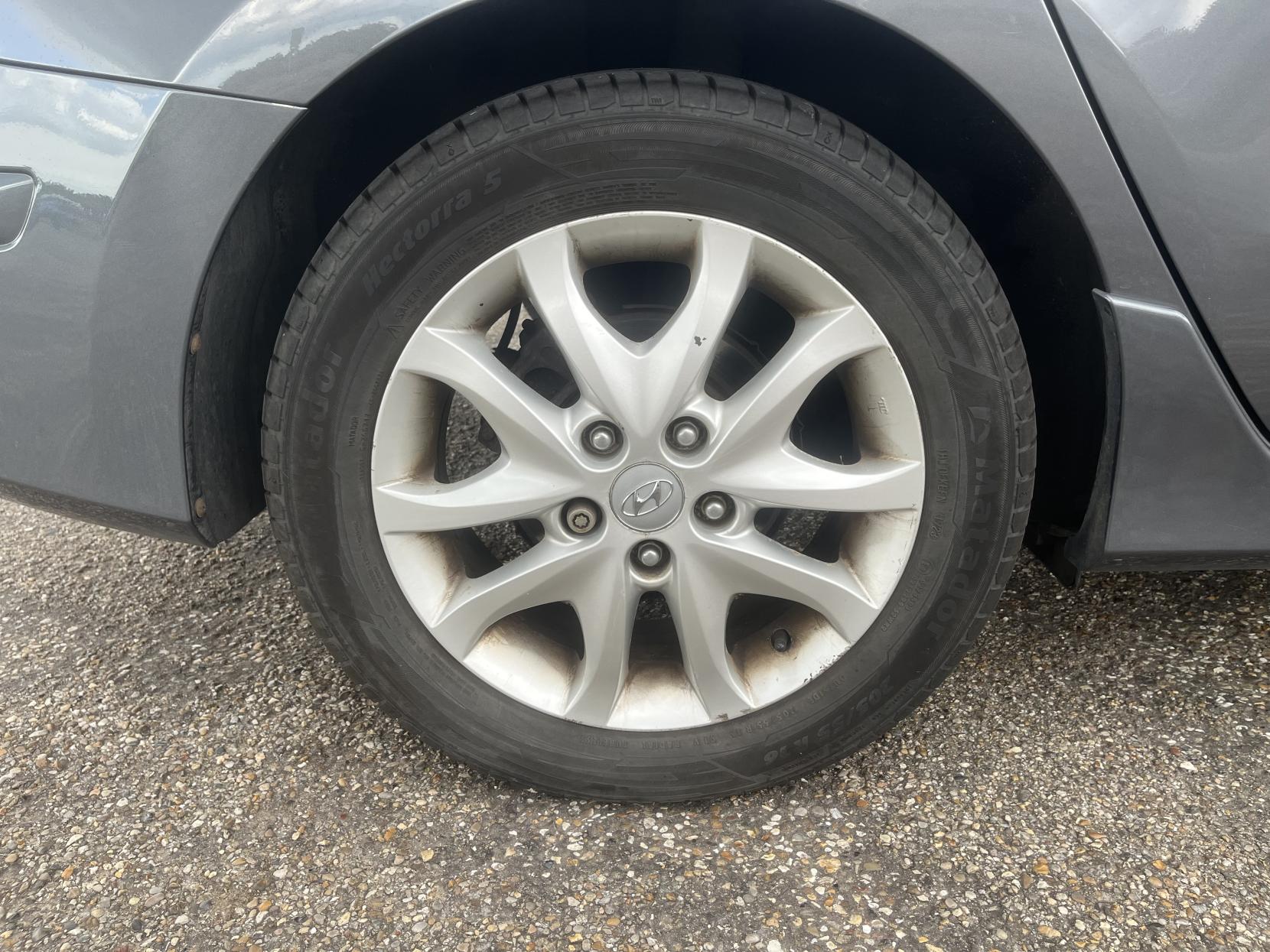Hyundai i30 1.6 Comfort Estate 5dr Petrol Manual Euro 4 (124 bhp)