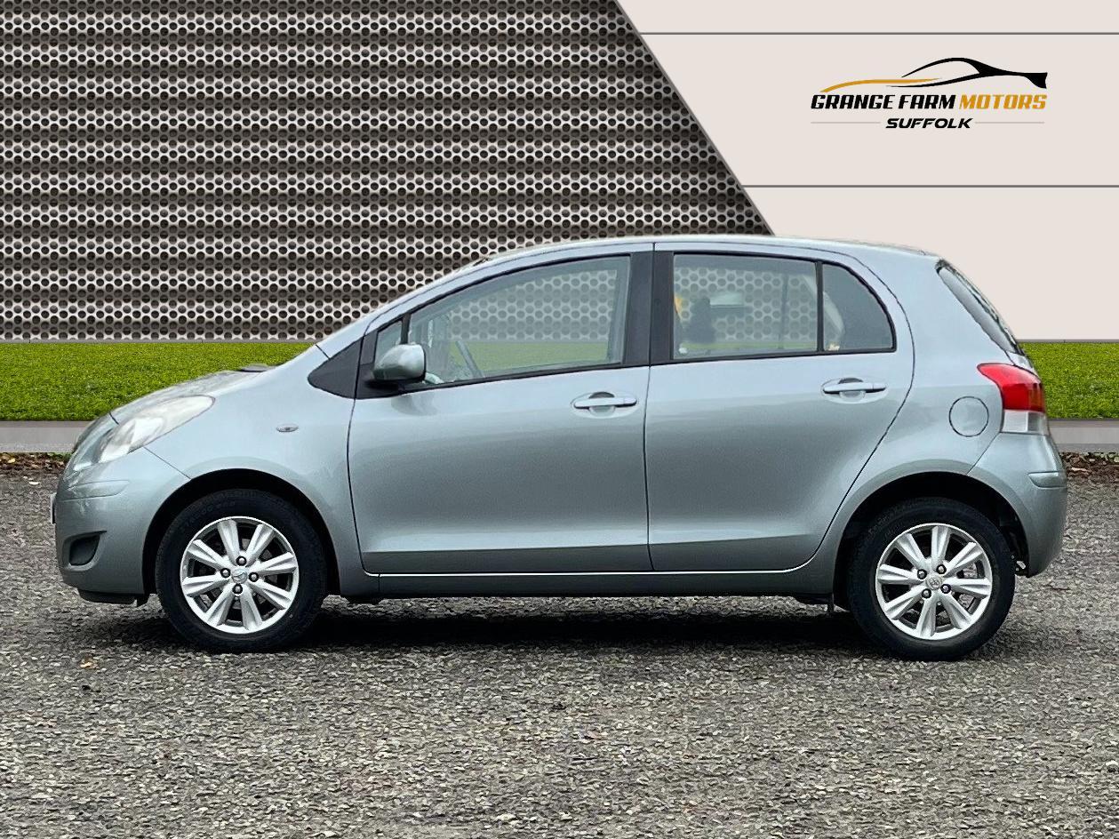 Toyota Yaris 1.0 VVT-i TR Hatchback 5dr Petrol Manual Euro 4 (69 ps)