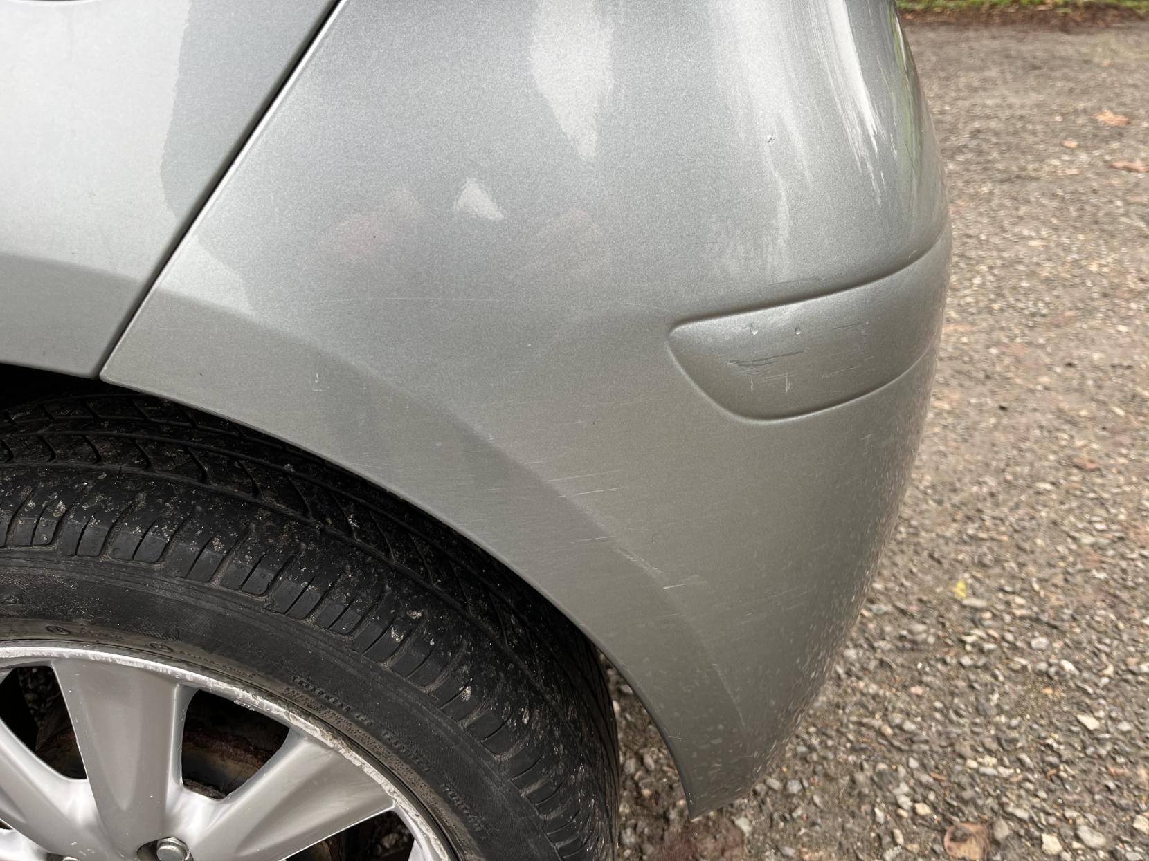 Toyota Yaris 1.0 VVT-i TR Hatchback 5dr Petrol Manual Euro 4 (69 ps)