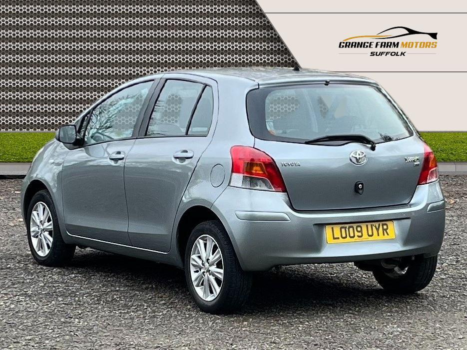 Toyota Yaris 1.0 VVT-i TR Hatchback 5dr Petrol Manual Euro 4 (69 ps)