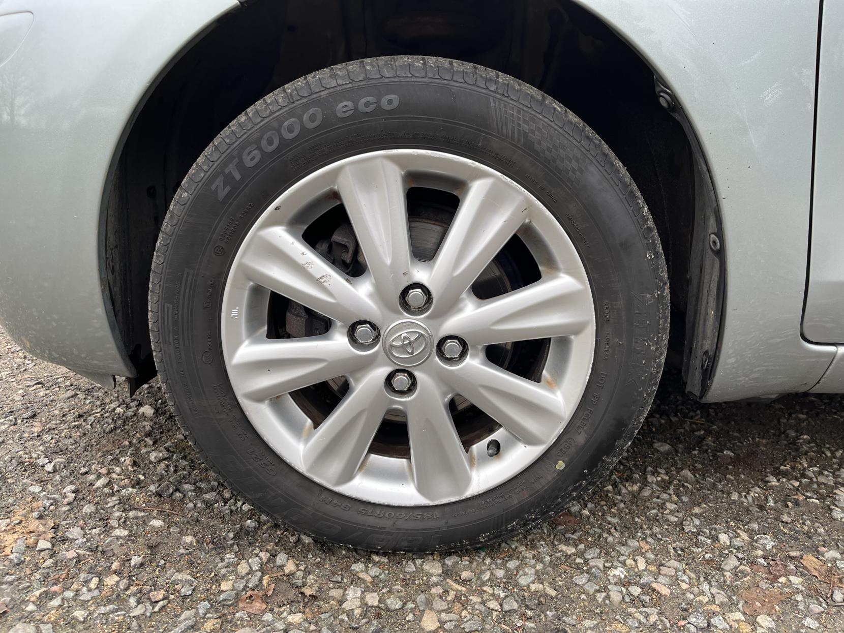 Toyota Yaris 1.0 VVT-i TR Hatchback 5dr Petrol Manual Euro 4 (69 ps)