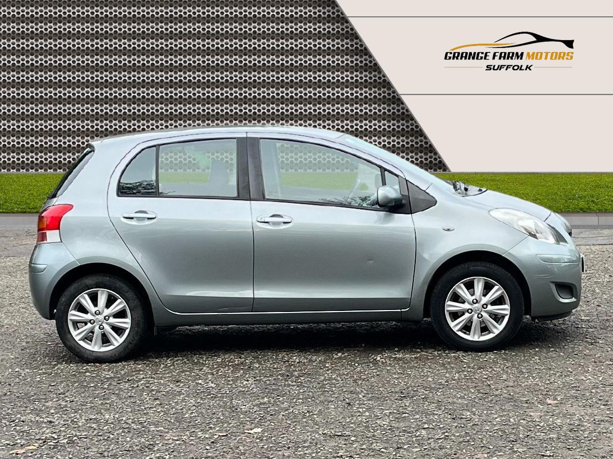 Toyota Yaris 1.0 VVT-i TR Hatchback 5dr Petrol Manual Euro 4 (69 ps)