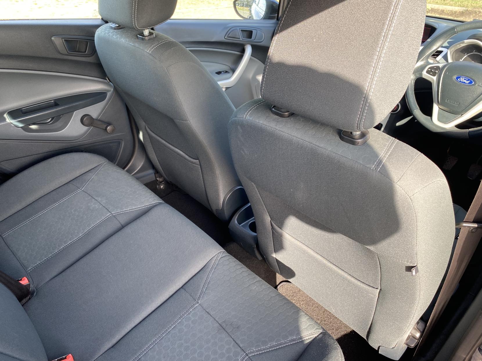 Ford Fiesta 1.25 Zetec Hatchback 5dr Petrol Manual (129 g/km, 81 bhp)