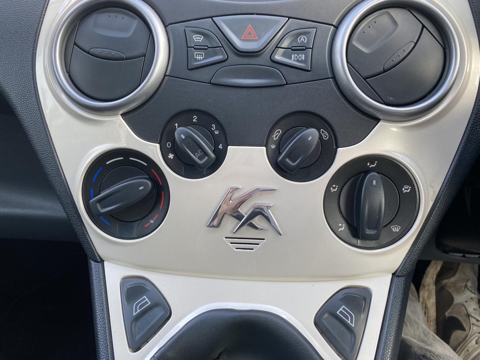 Ford Ka 1.2 Zetec Hatchback 3dr Petrol Manual Euro 5 (s/s) (69 ps)