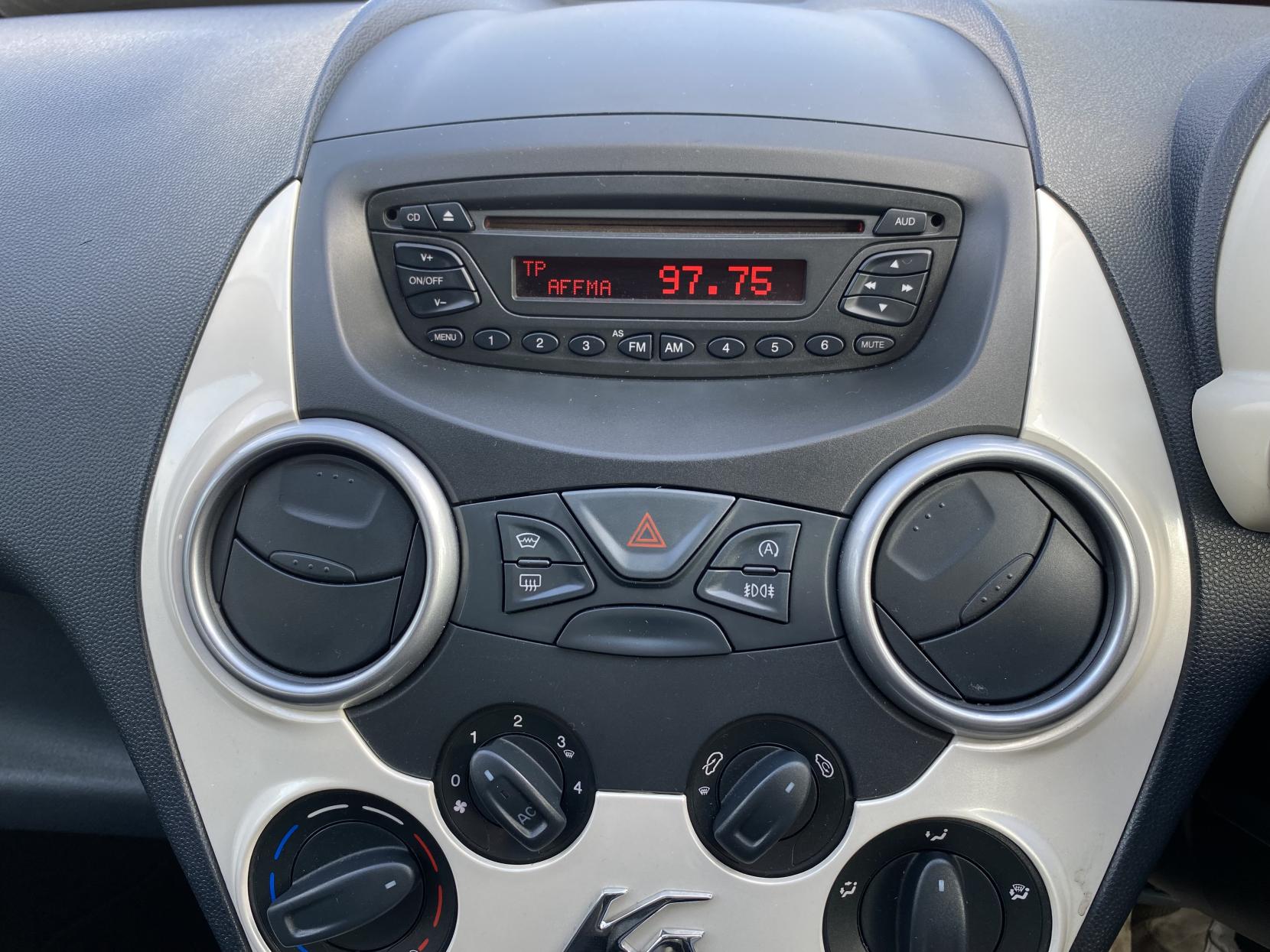 Ford Ka 1.2 Zetec Hatchback 3dr Petrol Manual Euro 5 (s/s) (69 ps)