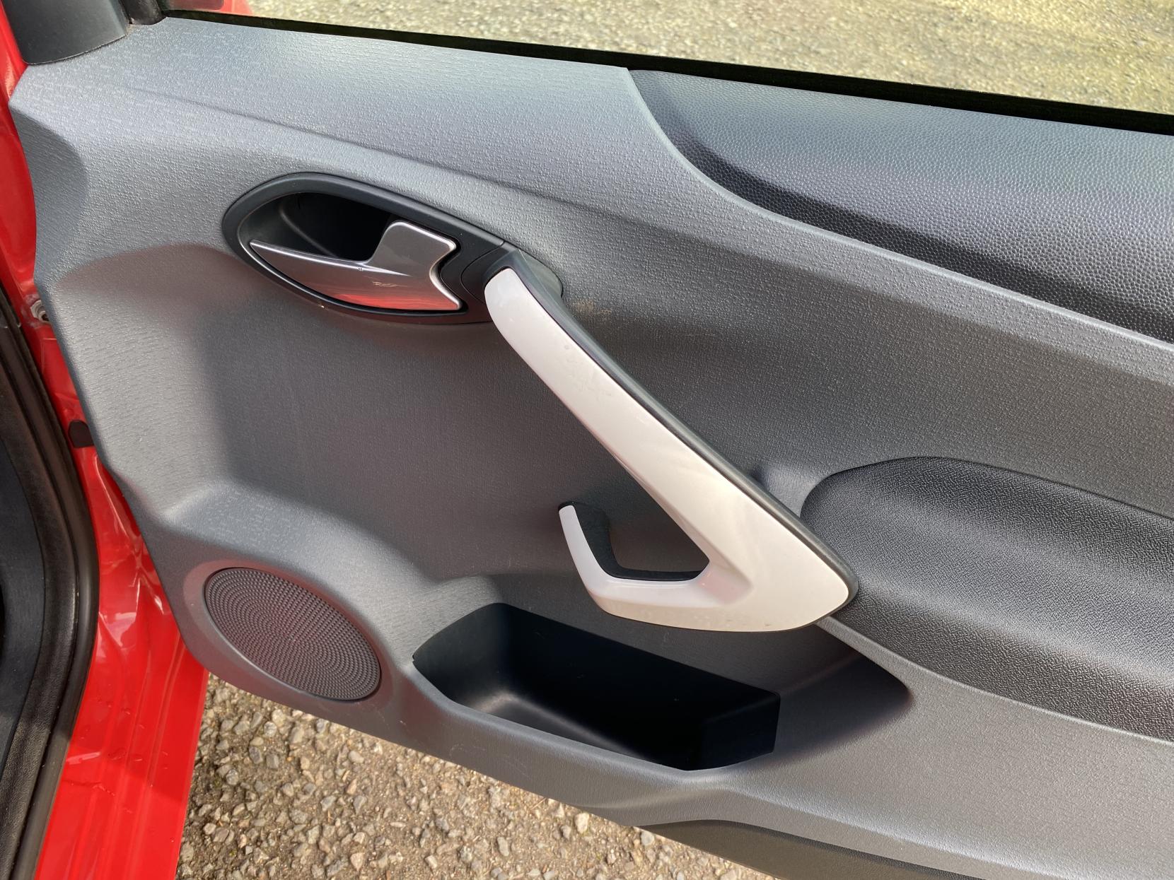 Ford Ka 1.2 Zetec Hatchback 3dr Petrol Manual Euro 5 (s/s) (69 ps)