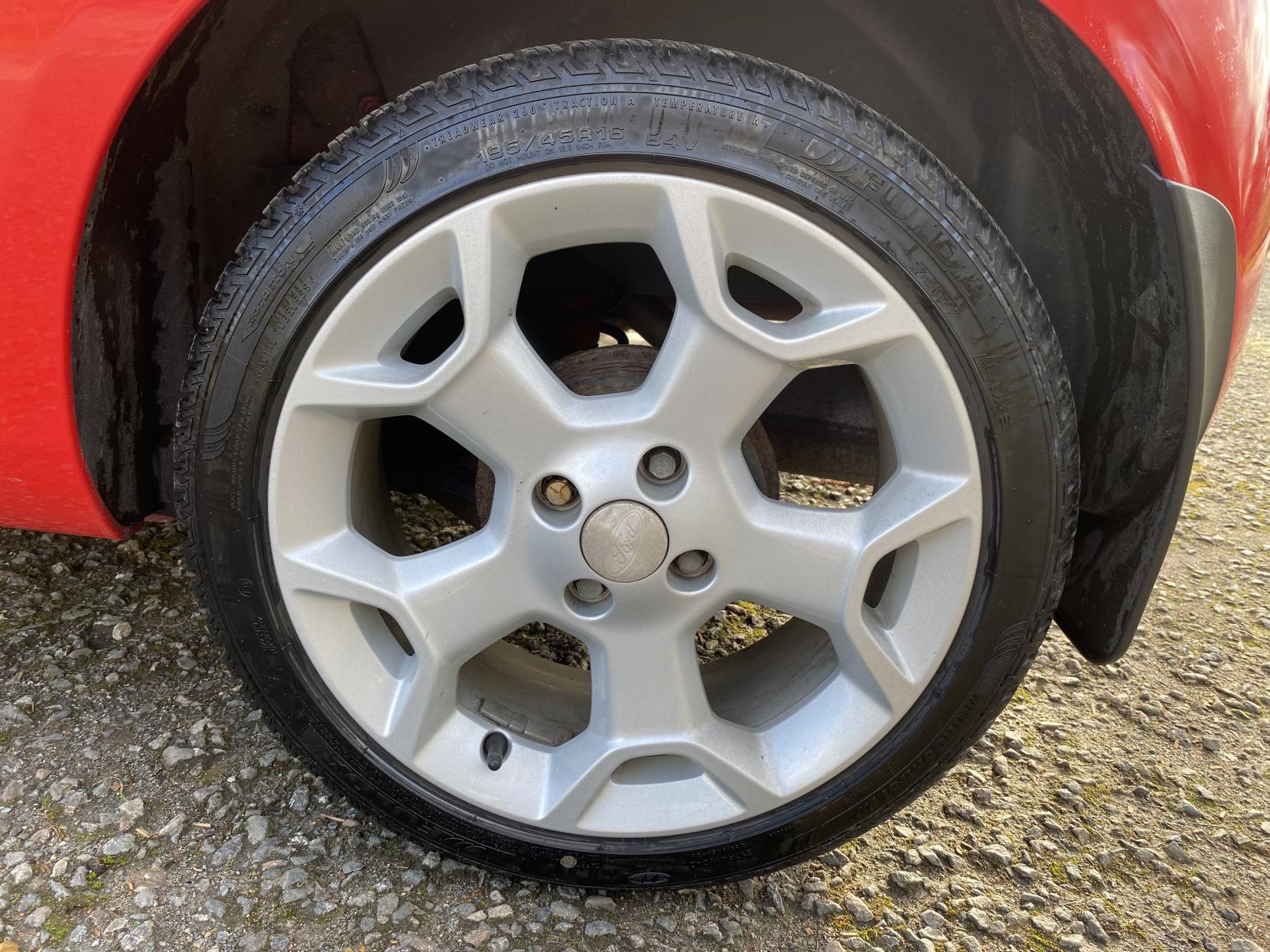 Ford Ka 1.2 Zetec Hatchback 3dr Petrol Manual Euro 5 (s/s) (69 ps)