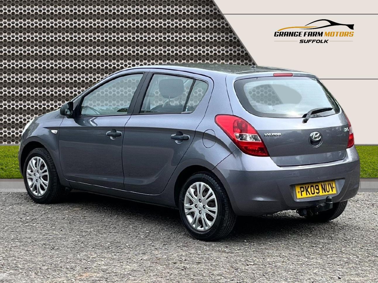 Hyundai i20 1.2 Classic Hatchback 5dr Petrol Manual Euro 4 (77 bhp)