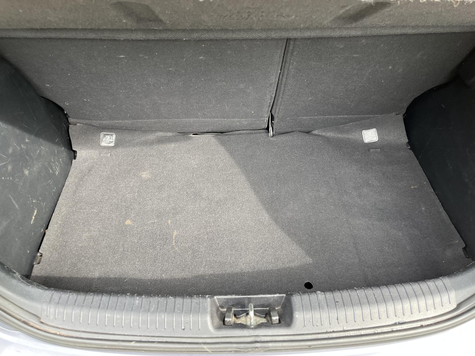 Hyundai i20 1.2 Classic Hatchback 5dr Petrol Manual Euro 4 (77 bhp)