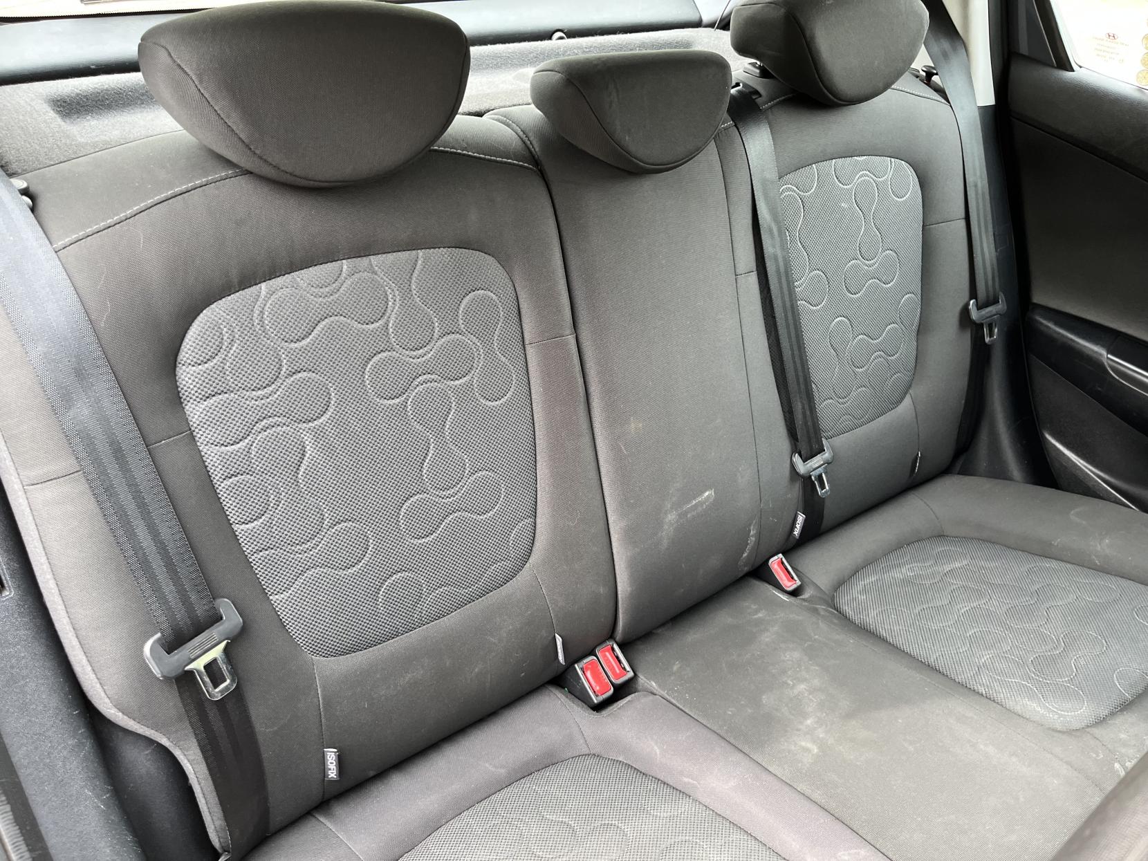 Hyundai i20 1.2 Classic Hatchback 5dr Petrol Manual Euro 4 (77 bhp)