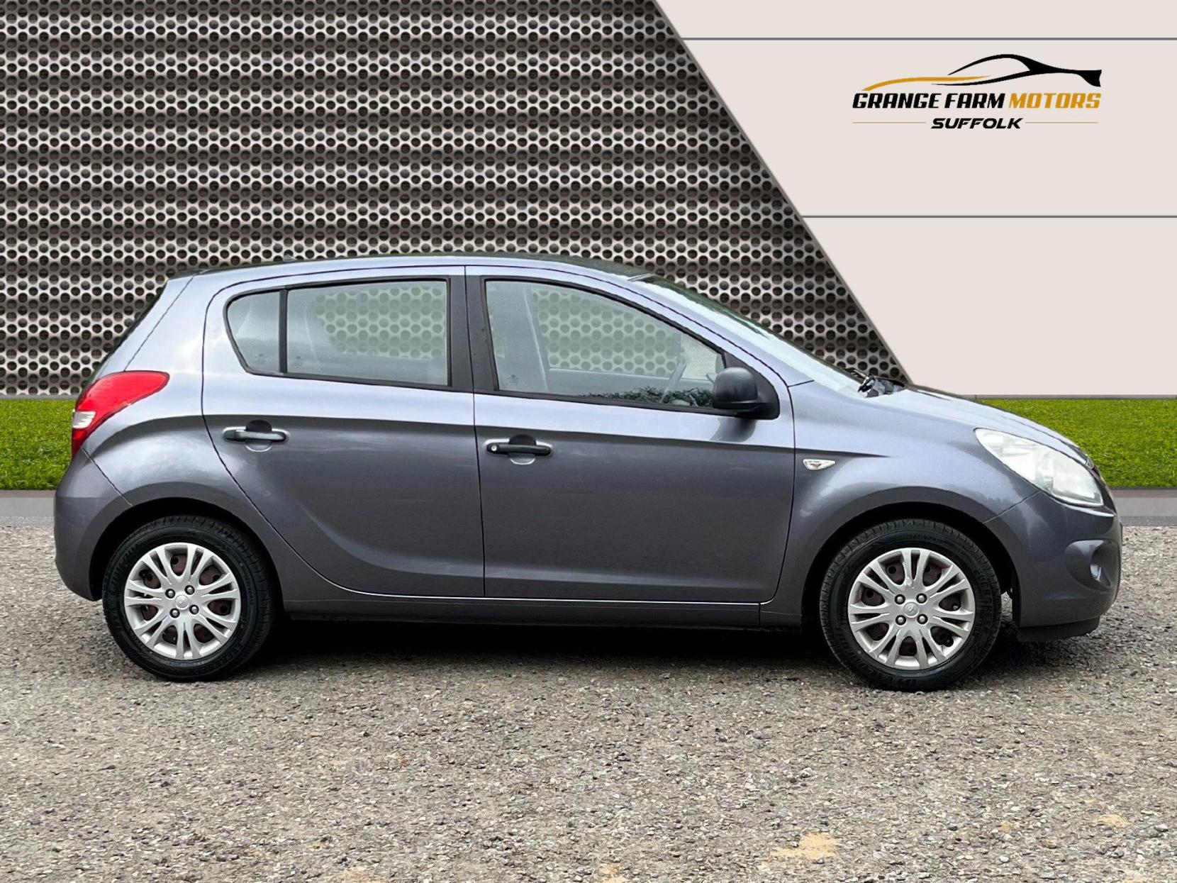 Hyundai i20 1.2 Classic Hatchback 5dr Petrol Manual Euro 4 (77 bhp)