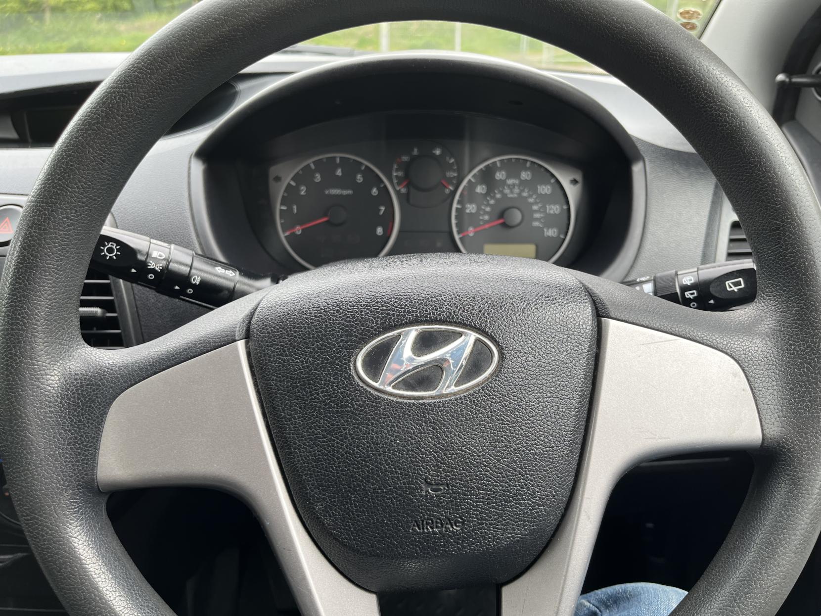 Hyundai i20 1.2 Classic Hatchback 5dr Petrol Manual Euro 4 (77 bhp)