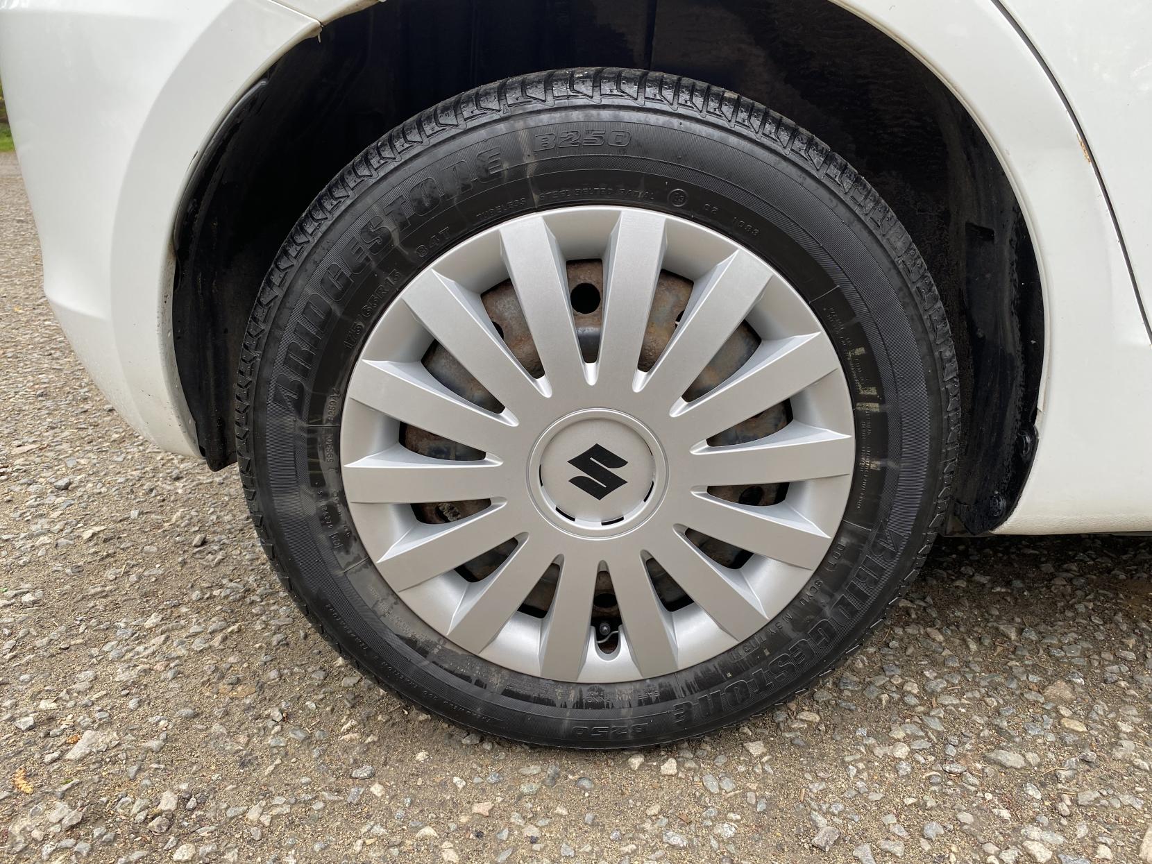 Suzuki Swift 1.2 SZ2 Hatchback 5dr Petrol Manual Euro 5 (94 ps)