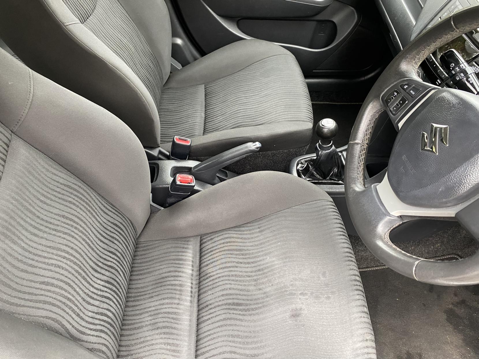 Suzuki Swift 1.2 SZ2 Hatchback 5dr Petrol Manual Euro 5 (94 ps)