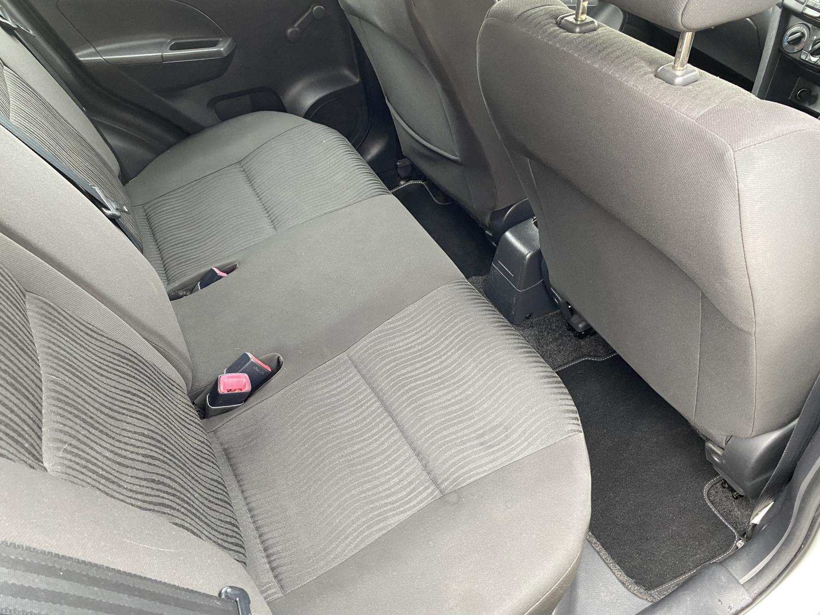 Suzuki Swift 1.2 SZ2 Hatchback 5dr Petrol Manual Euro 5 (94 ps)