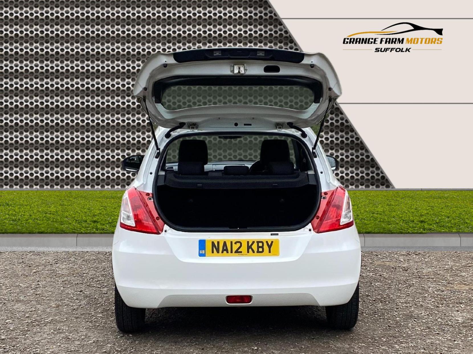 Suzuki Swift 1.2 SZ2 Hatchback 5dr Petrol Manual Euro 5 (94 ps)