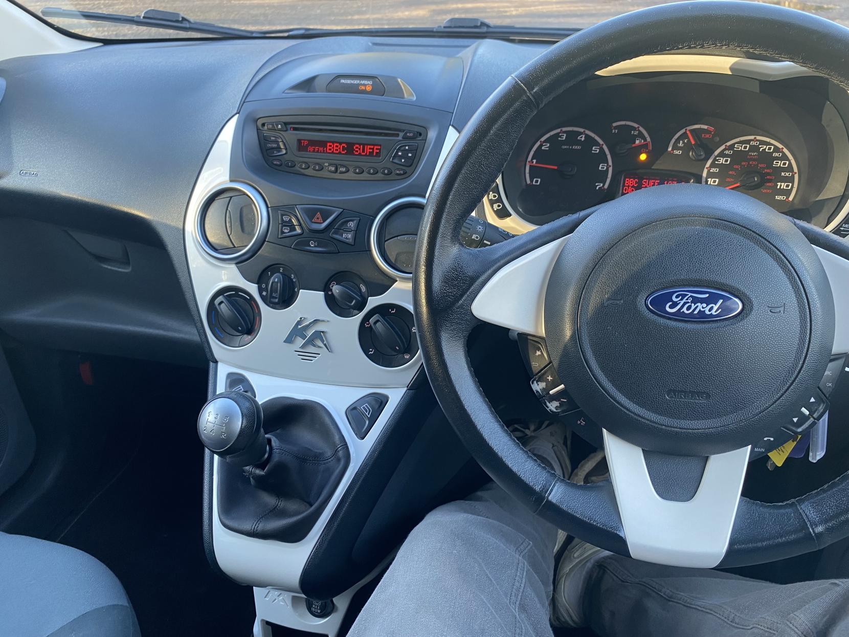 Ford Ka 1.2 Zetec Hatchback 3dr Petrol Manual Euro 5 (s/s) (69 ps)